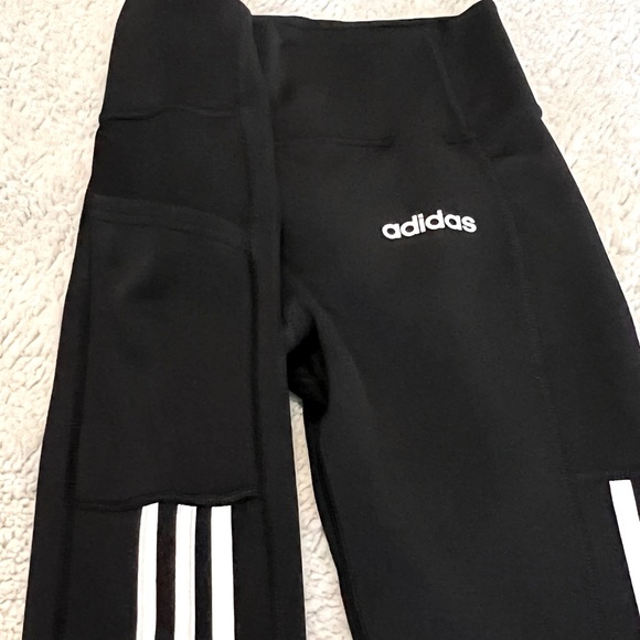 Brand New ADIDAS Leggings - Small - Picture 6 of 7